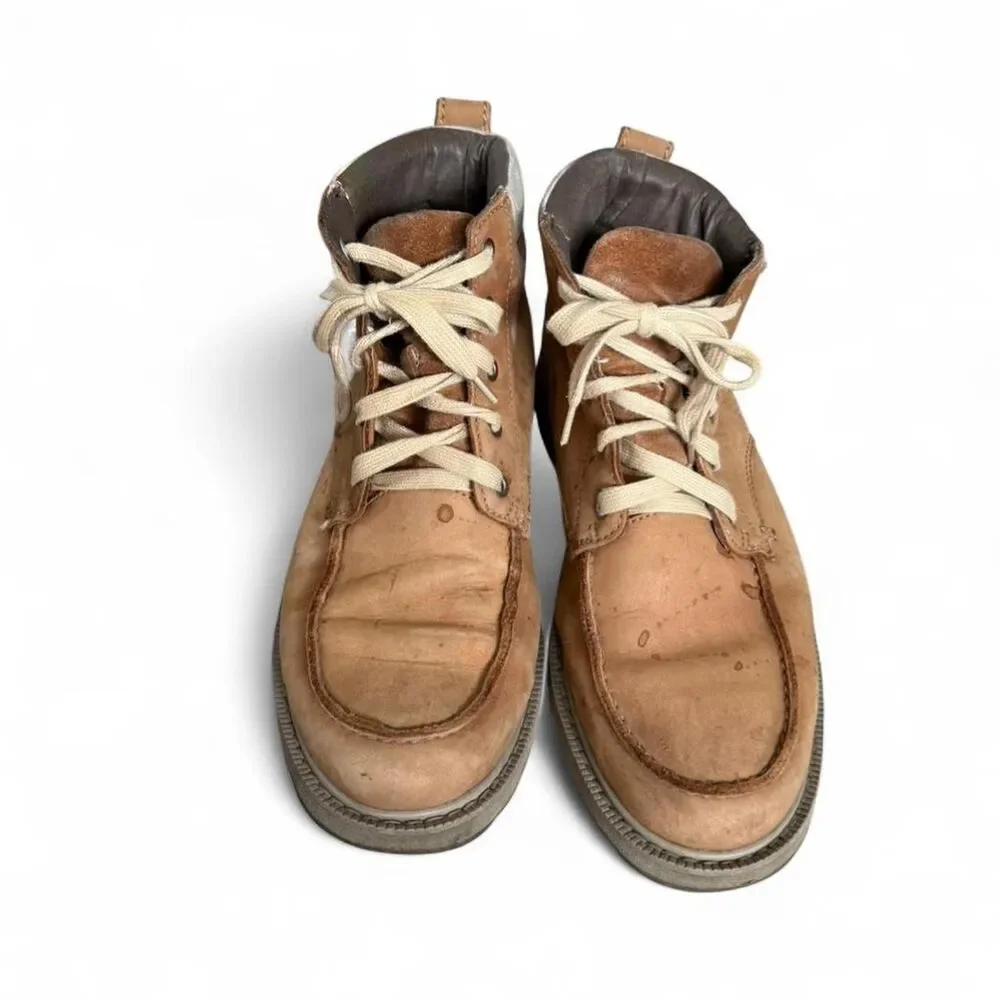 Sorel Men's Madson II Moc Toe Waterproof Boots. Size 8